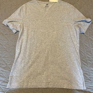 H&M v neck